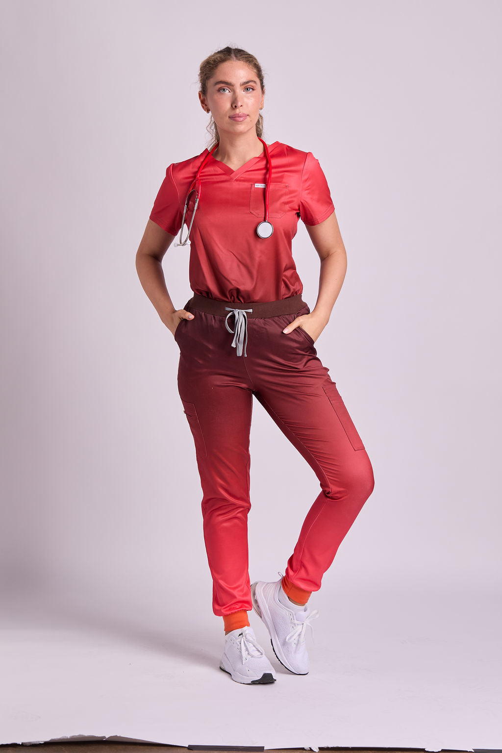 Mary K Two Tone Seven Pocket Jogger Scrub Pants