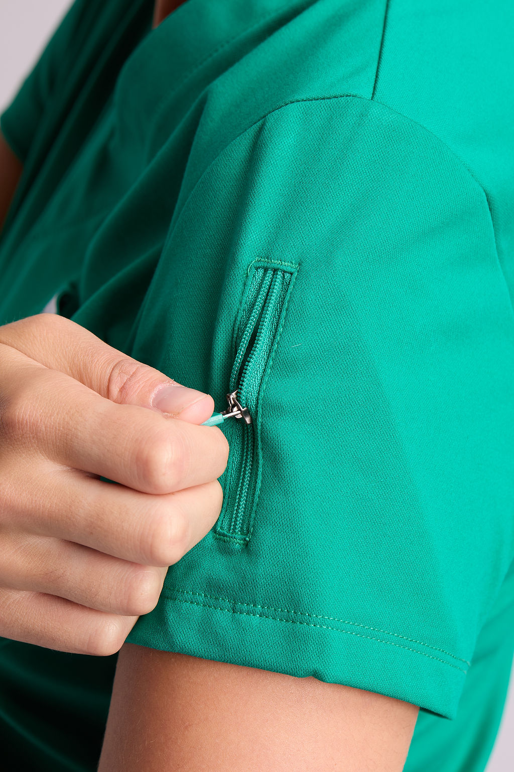 Zuri Two Pocket Scrub Top