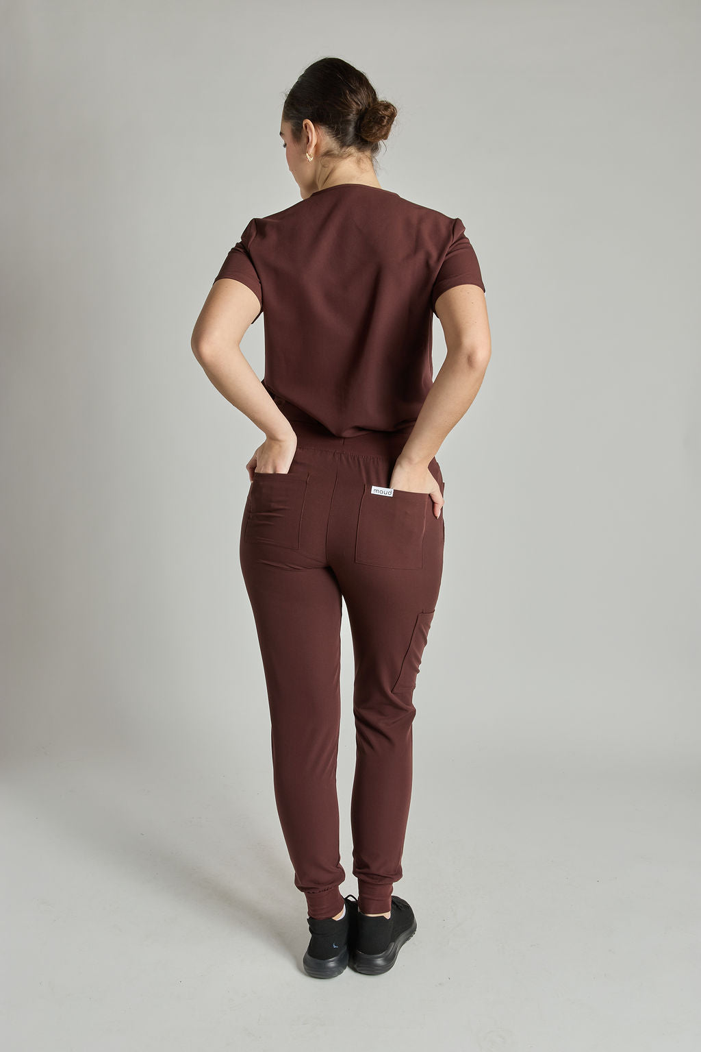 Yara Ten Pocket Jogger Scrub Pants