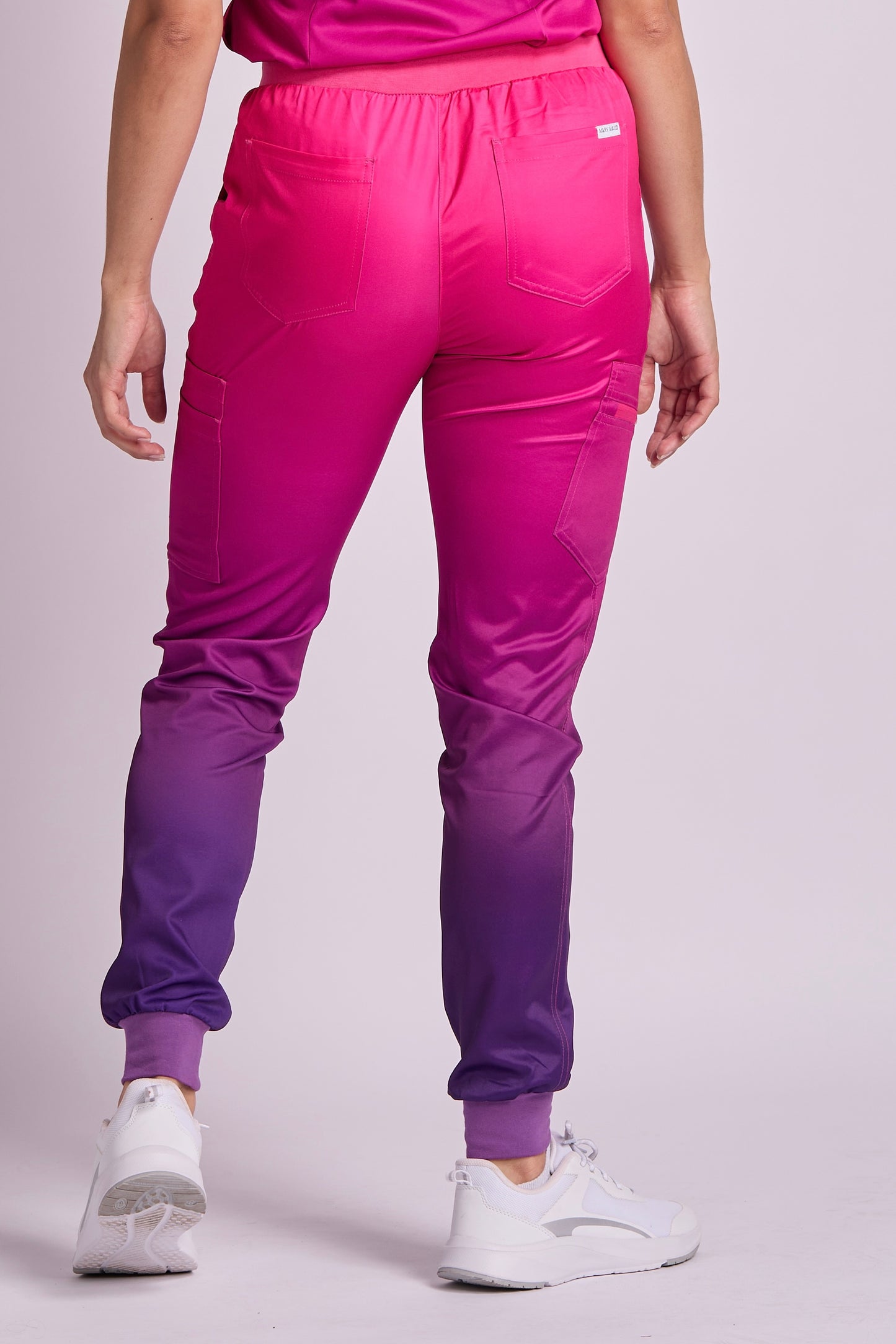 Mary K Two Tone Seven Pocket Jogger Scrub Pants