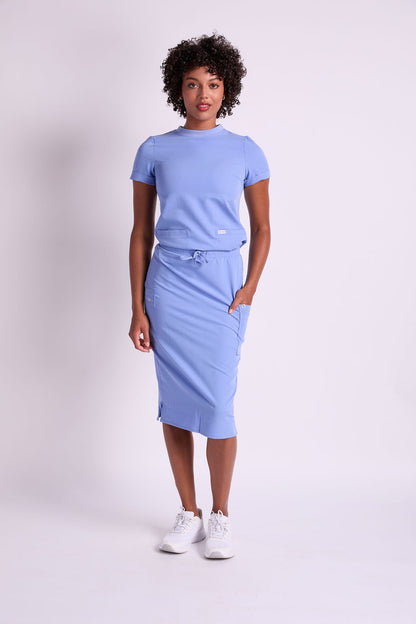 Elise Two Pocket Crew Neck Scrub Top