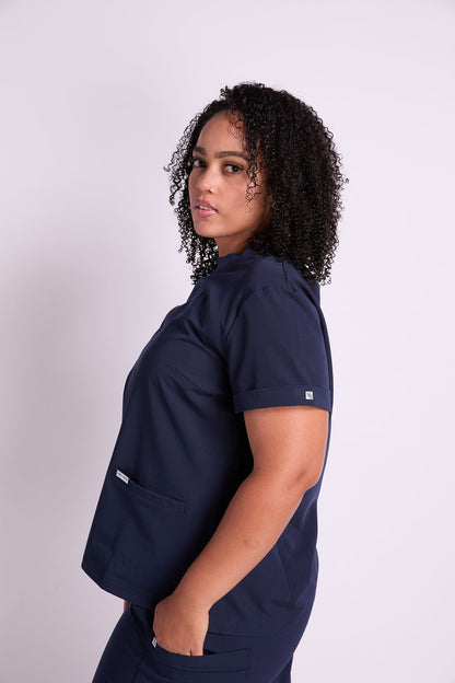 Elise Two Pocket Crew Neck Scrub Top