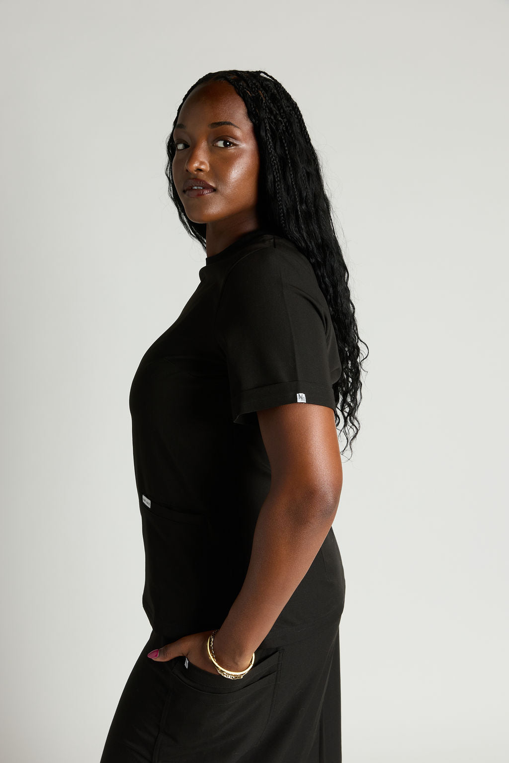 Elise Two Pocket Crew Neck Scrub Top
