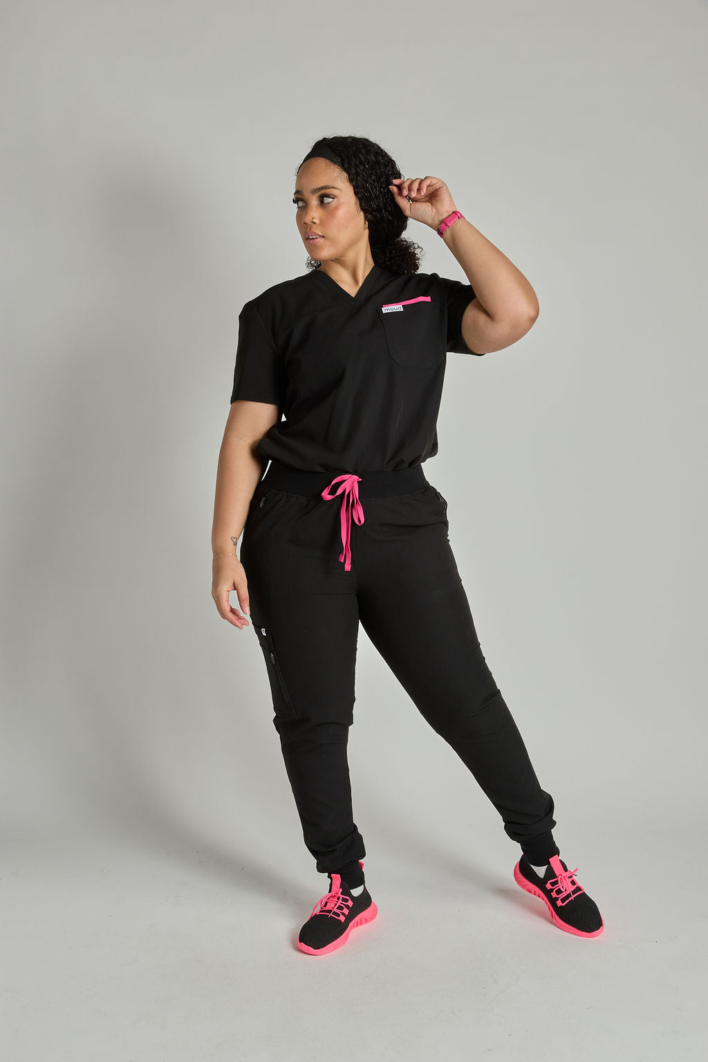 Yara Ten Pocket Jogger Scrub Pants